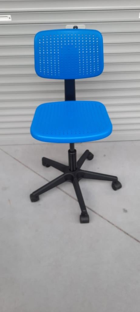 Bureaustoel IKEA, Huis en Inrichting, Ophalen, Zo goed als nieuw, Blauw, Bureaustoel