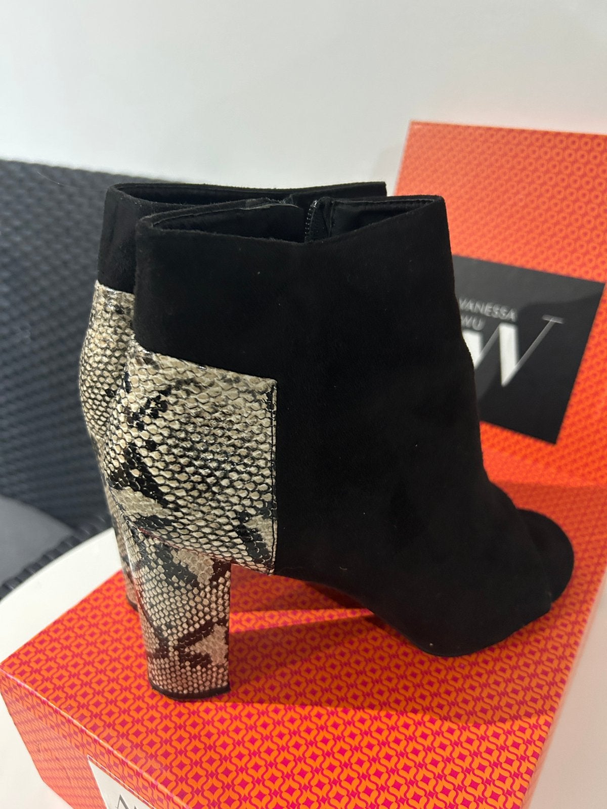 Chaussures Vanessa Wu T38 quasi neuve !!, Vanessa Wu, Enlèvement ou Envoi, Escarpins, Comme neuf