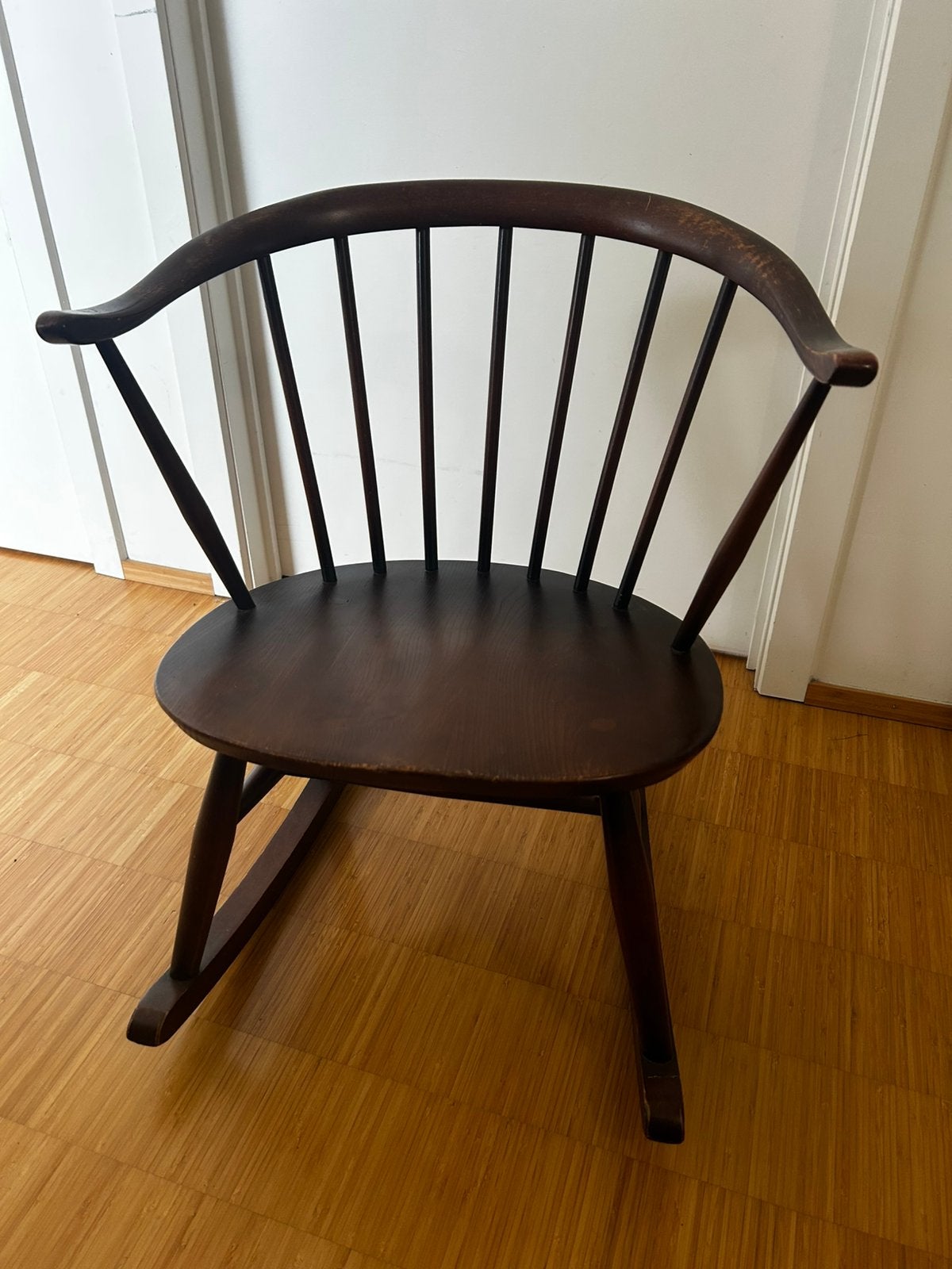 Retro Kinder schommelstoel hout, Kinderen en Baby's, Kinderkamer | Tafels en Stoelen, Ophalen, Gebruikt, Stoel(en)