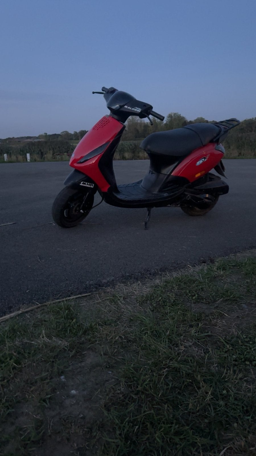Piaggio zip 172cc 2T a klasse, Fietsen en Brommers, Scooters | Piaggio, Ophalen, Zip, Klasse A (25 km/u), Zo goed als nieuw