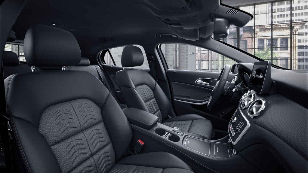 Mercedes-Benz GLA-Klasse 180 Urban Line | Verwarmde Zetels |, Euro 6, 4 cilinders, 1600 cc, 5 deurs