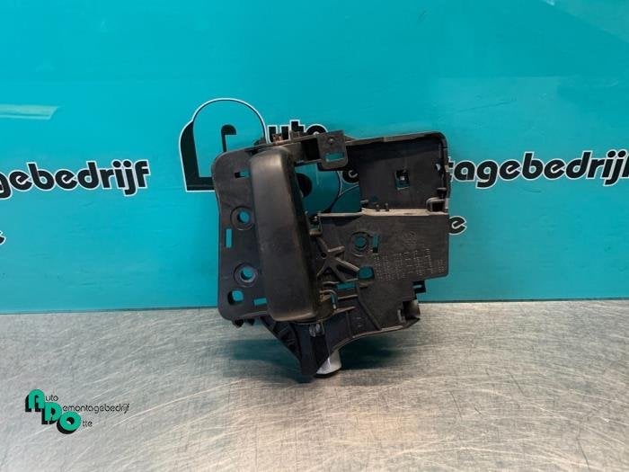 Poignée porte coulissante droite d'un Peugeot Partner (Part, -, 3 mois de garantie, Utilisé, -