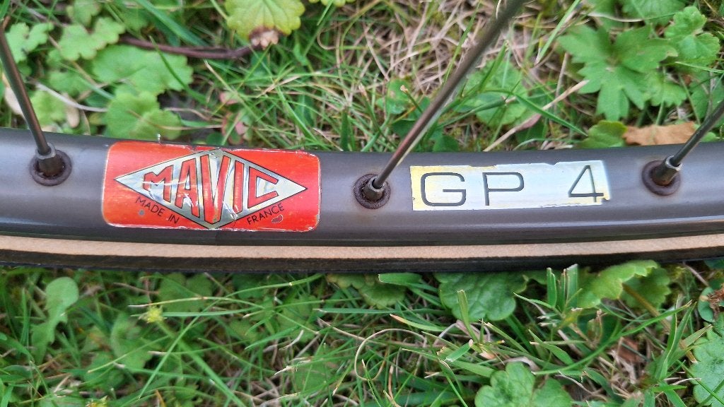 28” Mavic GP4 Campagnolo retro voorwiel racefiets koersfiets, Fietsen en Brommers, Ophalen, Gebruikt, Wiel, Mavic GP4 Campagnolo retro velo voorwiel racefiets koersfiets