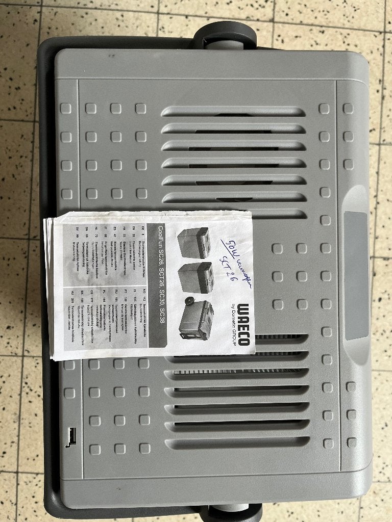 Waeco Dometic SCT26 thermo electrische koelbox, Caravans en Kamperen, Koelboxen, Zo goed als nieuw, Koelbox, Elektrisch, Ophalen
