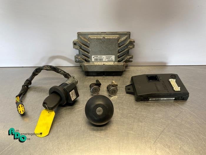 Kontaktslot + computer van een Dacia Sandero (Sandero 1 08-), Dacia, Gebruikt, -, -