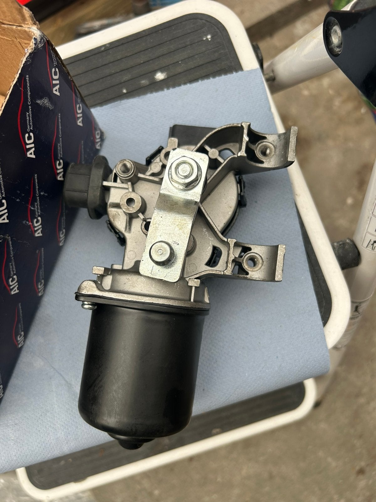 Moteur essuis glace clio 4 neuf !, Enlèvement, Renault