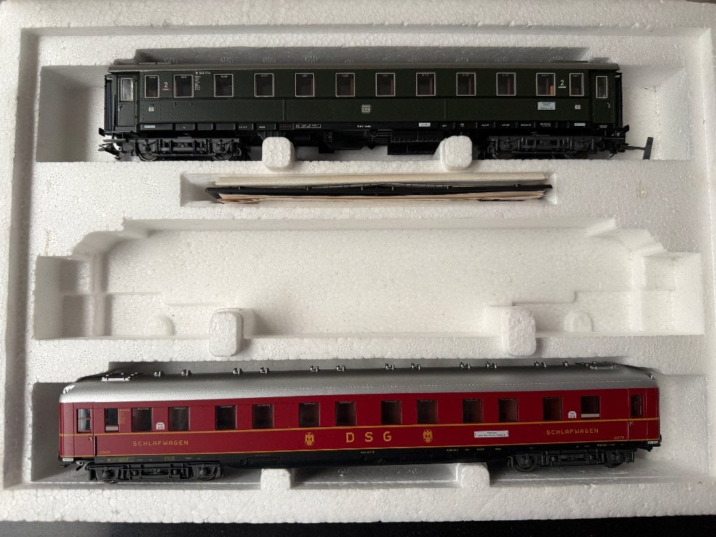 Märklin H0 42942 - Riviera Express - Remarque : 2 pièces !, Enlèvement ou Envoi, Courant alternatif, Utilisé, Set de Trains