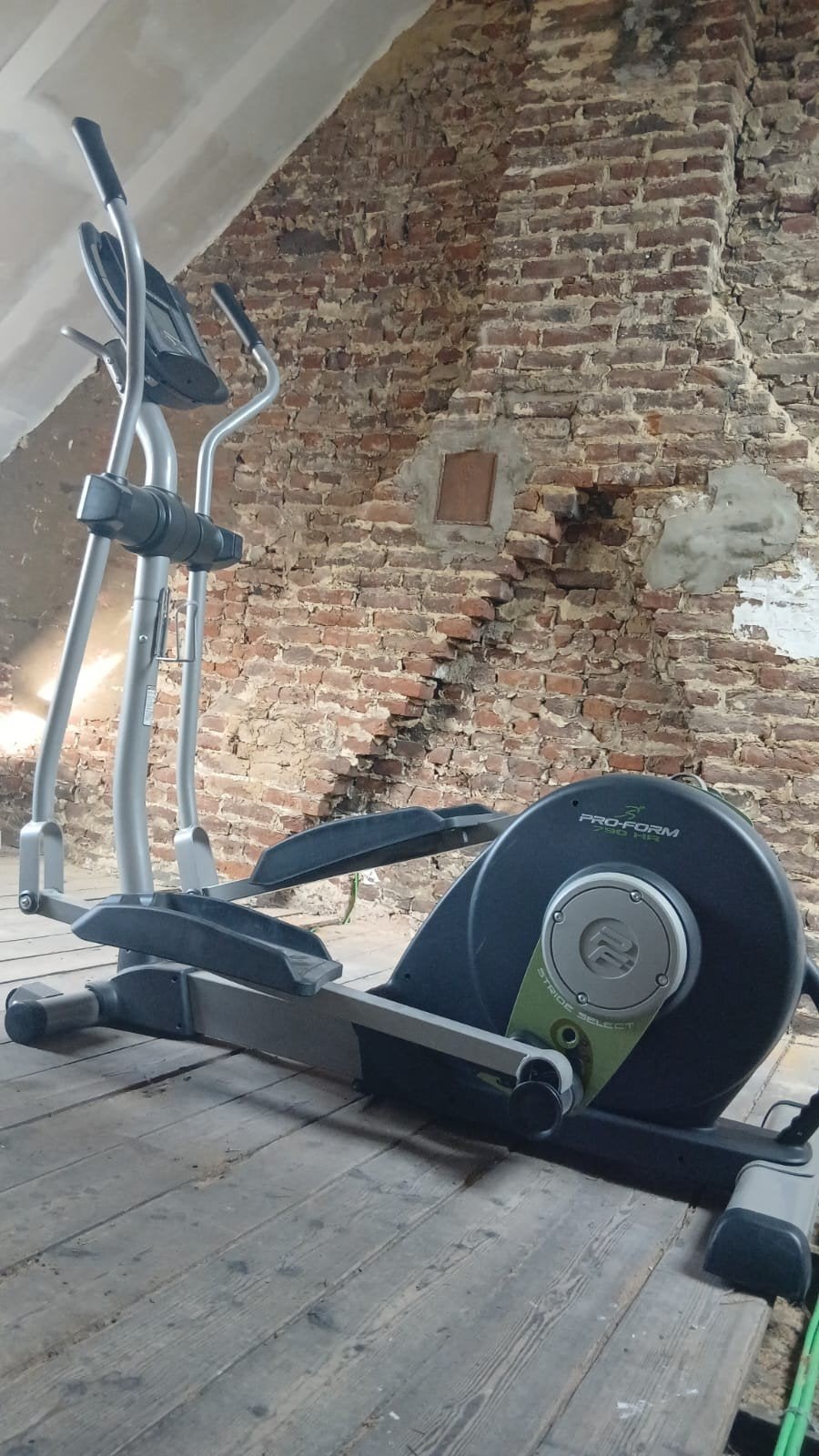 Vélo elliptique professionnel, Sports & Fitness, Équipement de fitness, Enlèvement