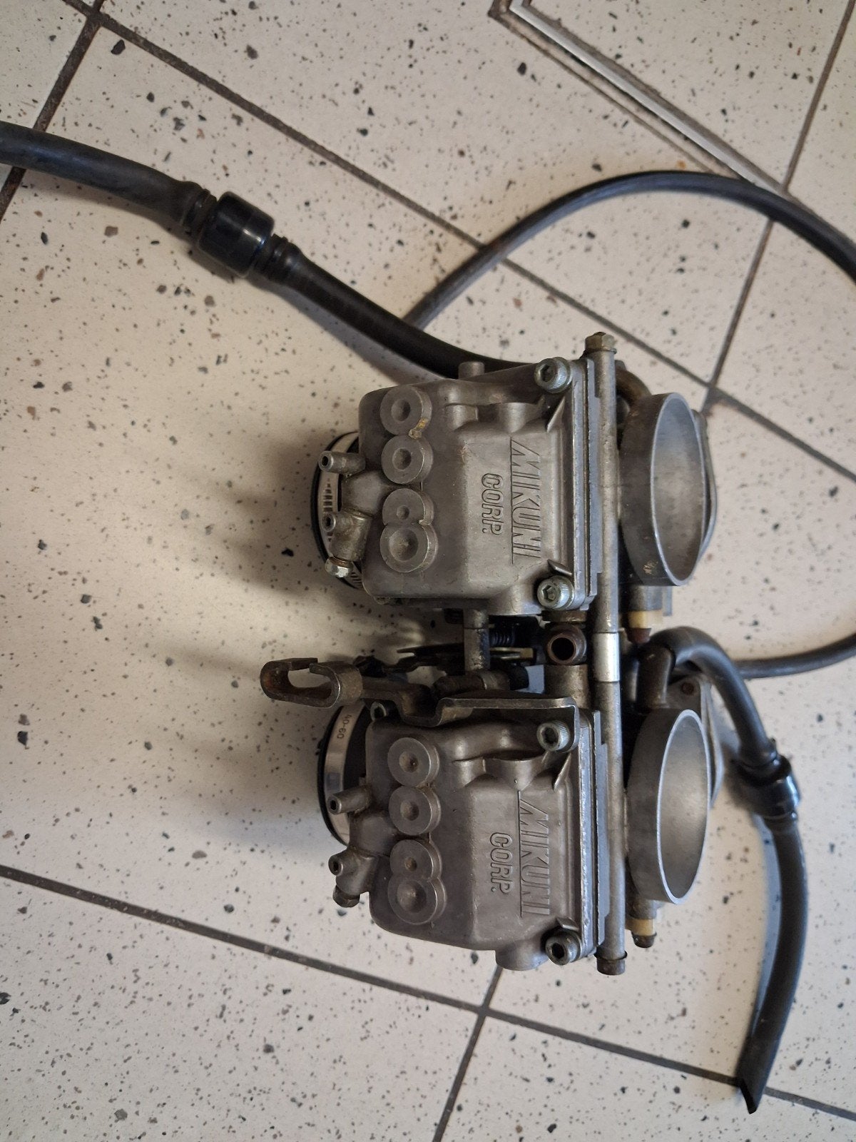 ducati monster 600 carburator, Enlèvement, Utilisé
