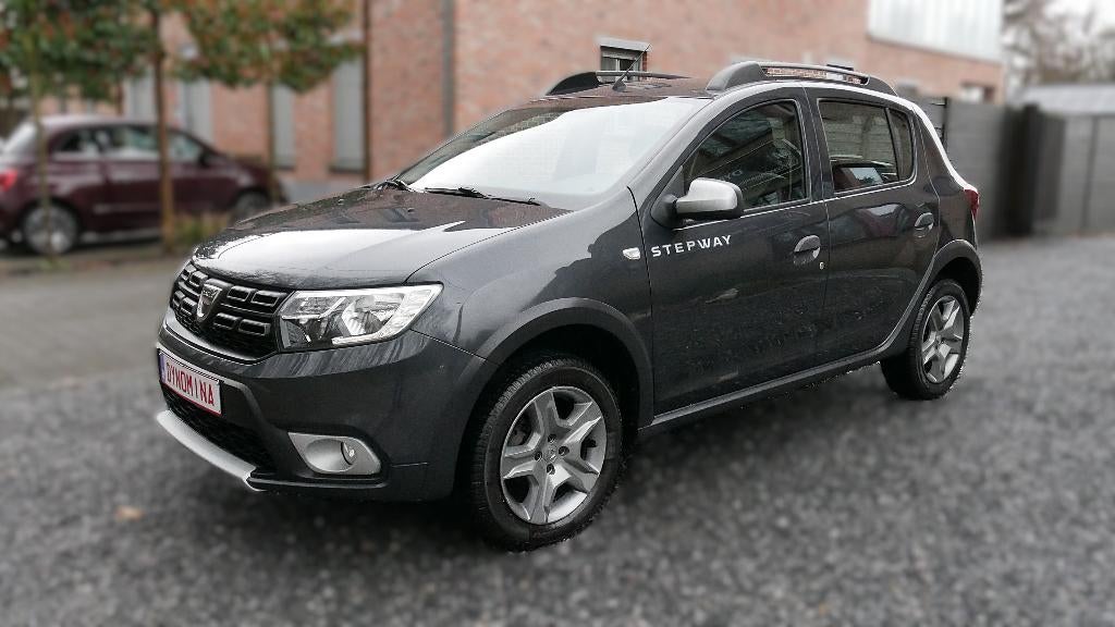DACIA SANDERO STEPWAY 0.9Tce 90CV AUTOM. 2020 76DKM 12MGAR, 121 g/km, Argent ou Gris, Achat, Euro 6