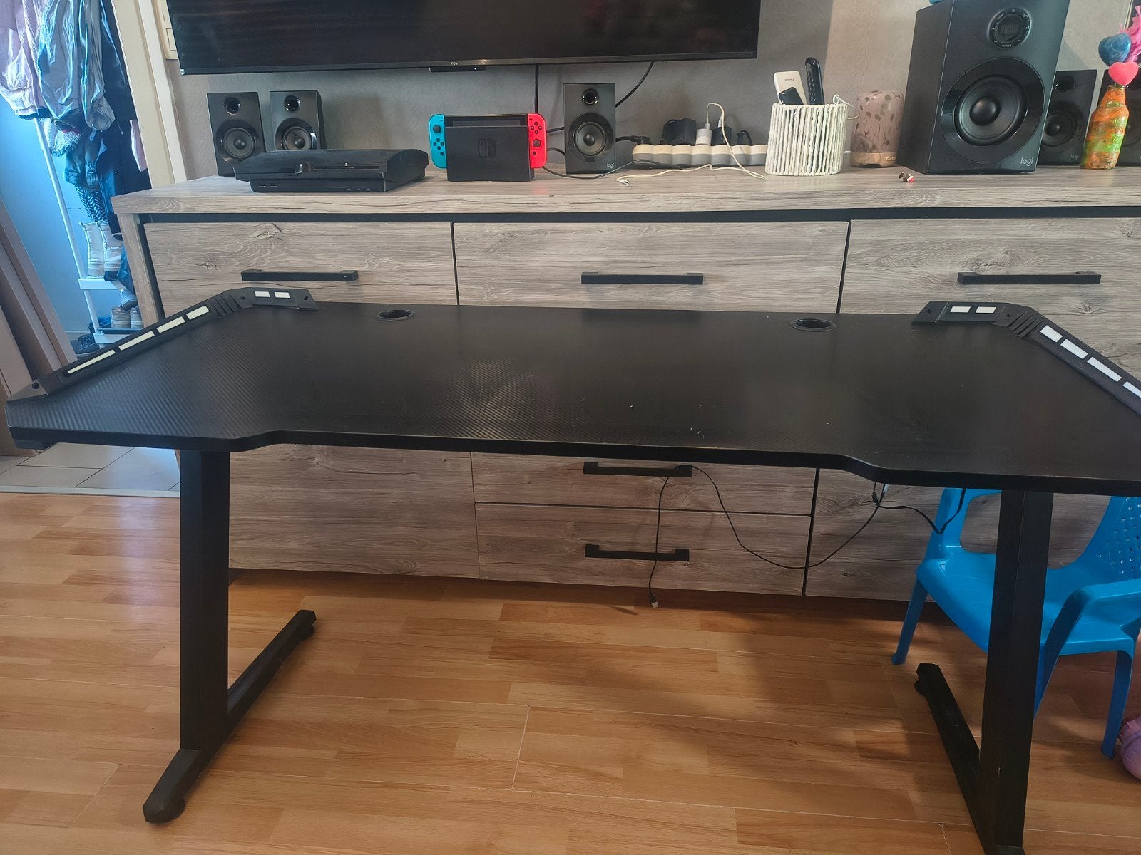 GRATIS gaming bureau., Enlèvement