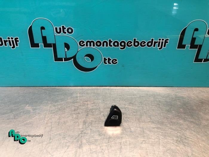 Commutateur vitre électrique d'un Ford KA (KA 10-), -, 3 mois de garantie, -, -