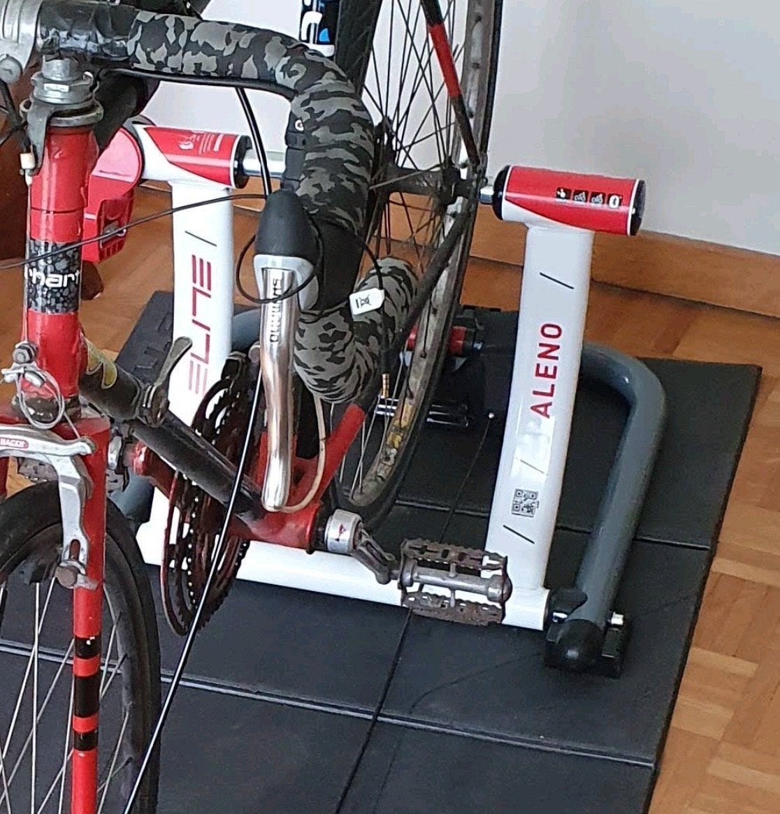 Home Trainer ELITE Fietsrollen, Ophalen