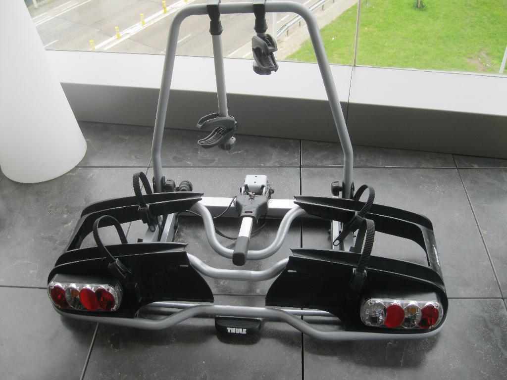 Thule EP915 -kantelbaar- elektr.fietsen tot 60 kg !!! -ZGAN!, Ophalen, 2 fietsen, Zo goed als nieuw, Elektrische fiets
