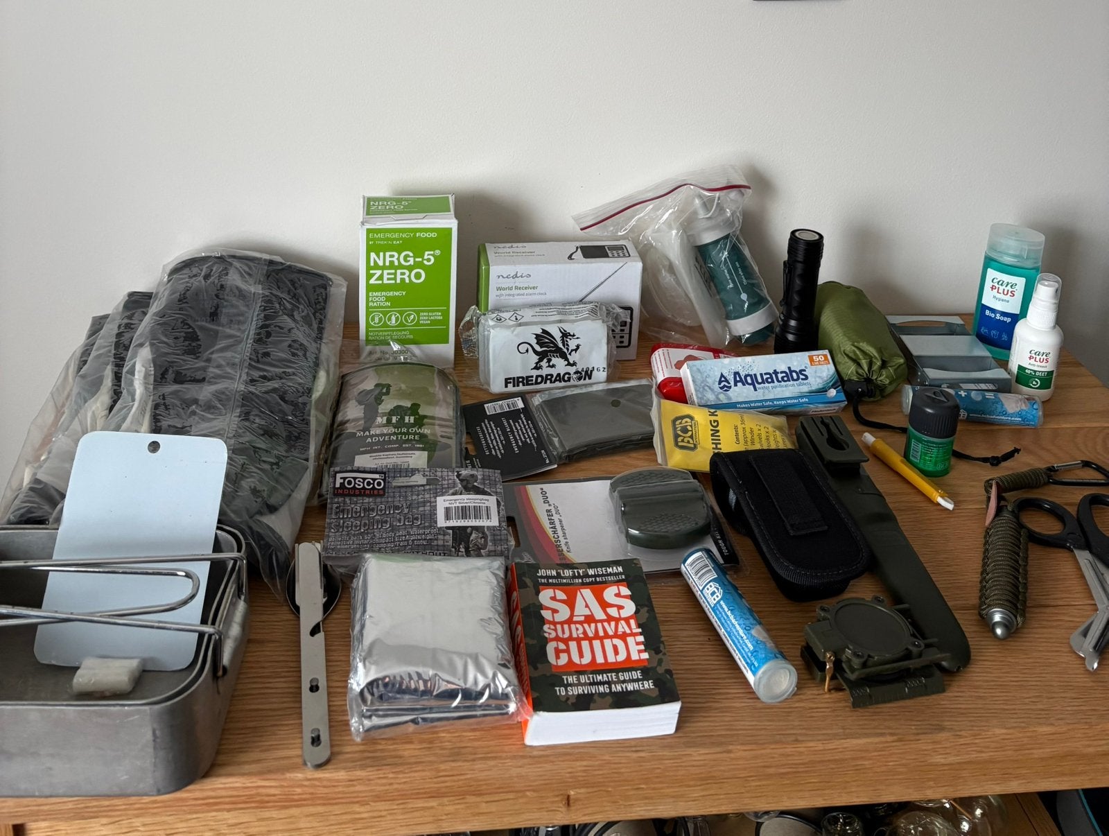 PREPPING & BUSHCRAFT SPULLEN – DOE EEN BOD, Ophalen, Zo goed als nieuw