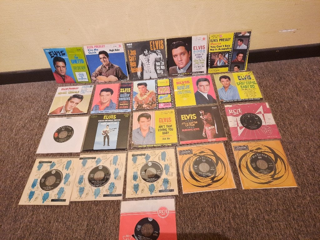 21 singles et EP d'Elvis, CD & DVD, 7 inch, Comme neuf, EP, Envoi