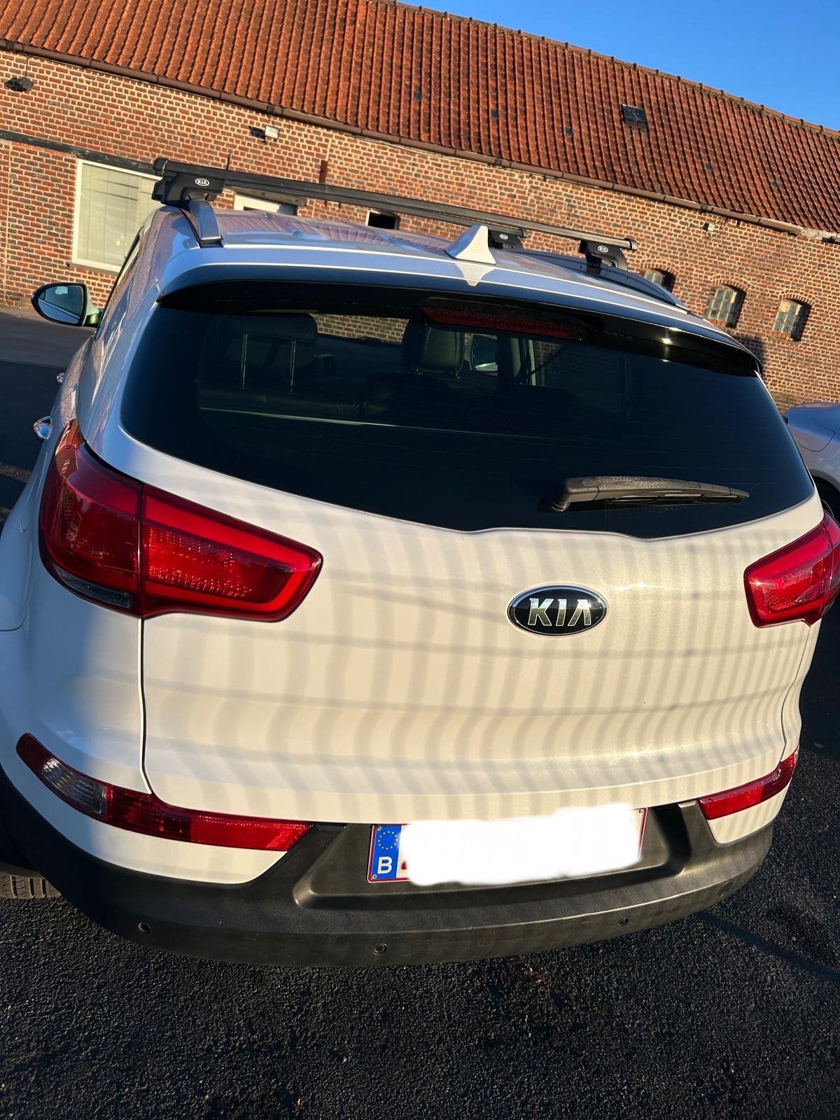 Kia Sportage 1.7CRDi 2016, Auto's, Kia, Voorwielaandrijving, Euro 5, Navigatiesysteem, Zwart