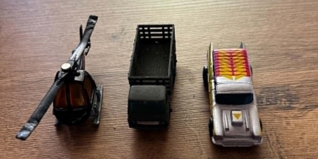 Lot miniatuur autootjes, Verzenden