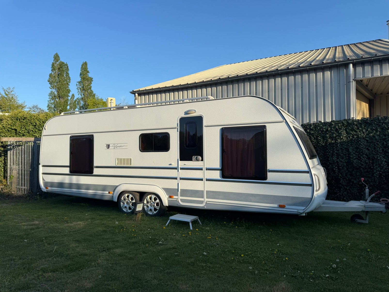 Tabbert verdi met stapelbed en airco, Stapelbed, Tabbert, Airco, Bedrijf