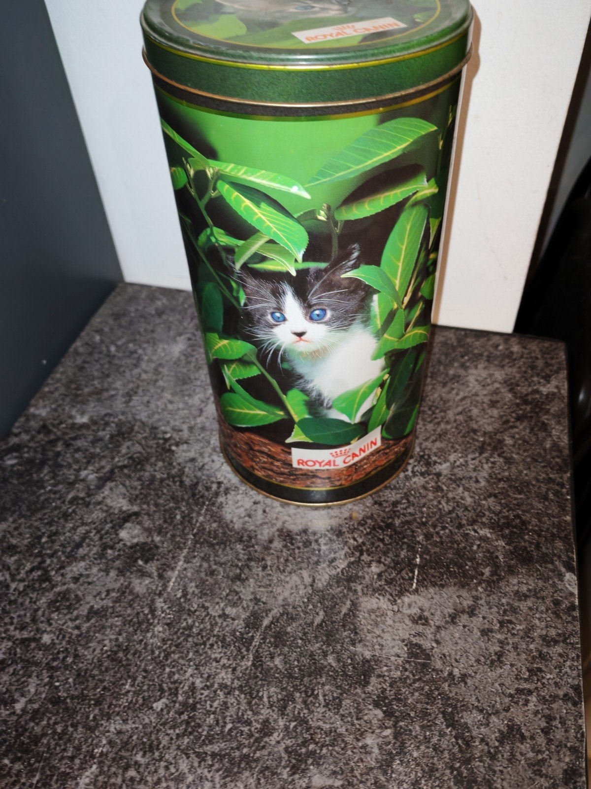 Vintage Royal Canin Voorraadbus, Ophalen, Gebruikt