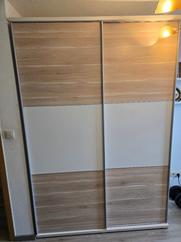 Kleerkast met schuifdeuren., Huis en Inrichting, Kasten | Kleerkasten, Ophalen, Met deur(en), 100 tot 150 cm, 200 cm of meer