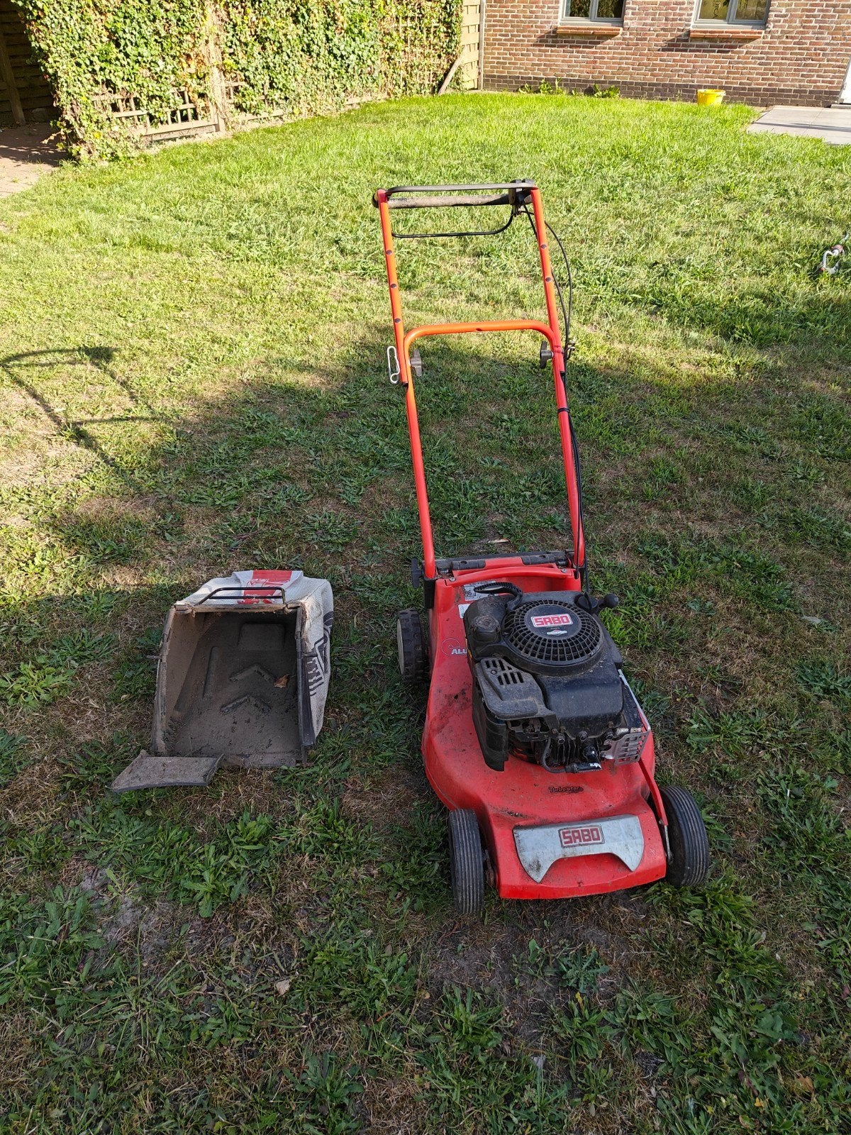Grasmaaier met Briggs en Stratton motor, Tuin en Terras, Ophalen