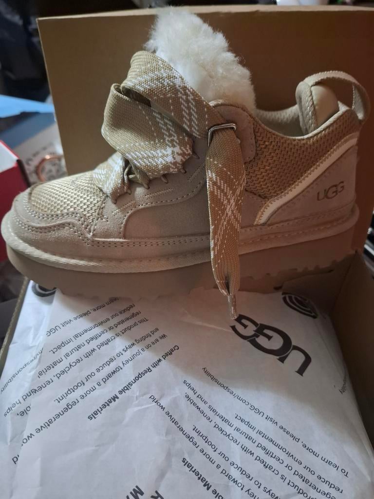 Ugg maat 38 beige, Ophalen of Verzenden