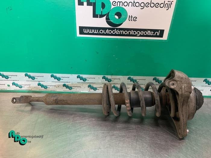 Barre amortisseur avant droit d'un Audi A6 (A6 04-), Autos : Pièces & Accessoires, -, 3 mois de garantie, Audi, Utilisé