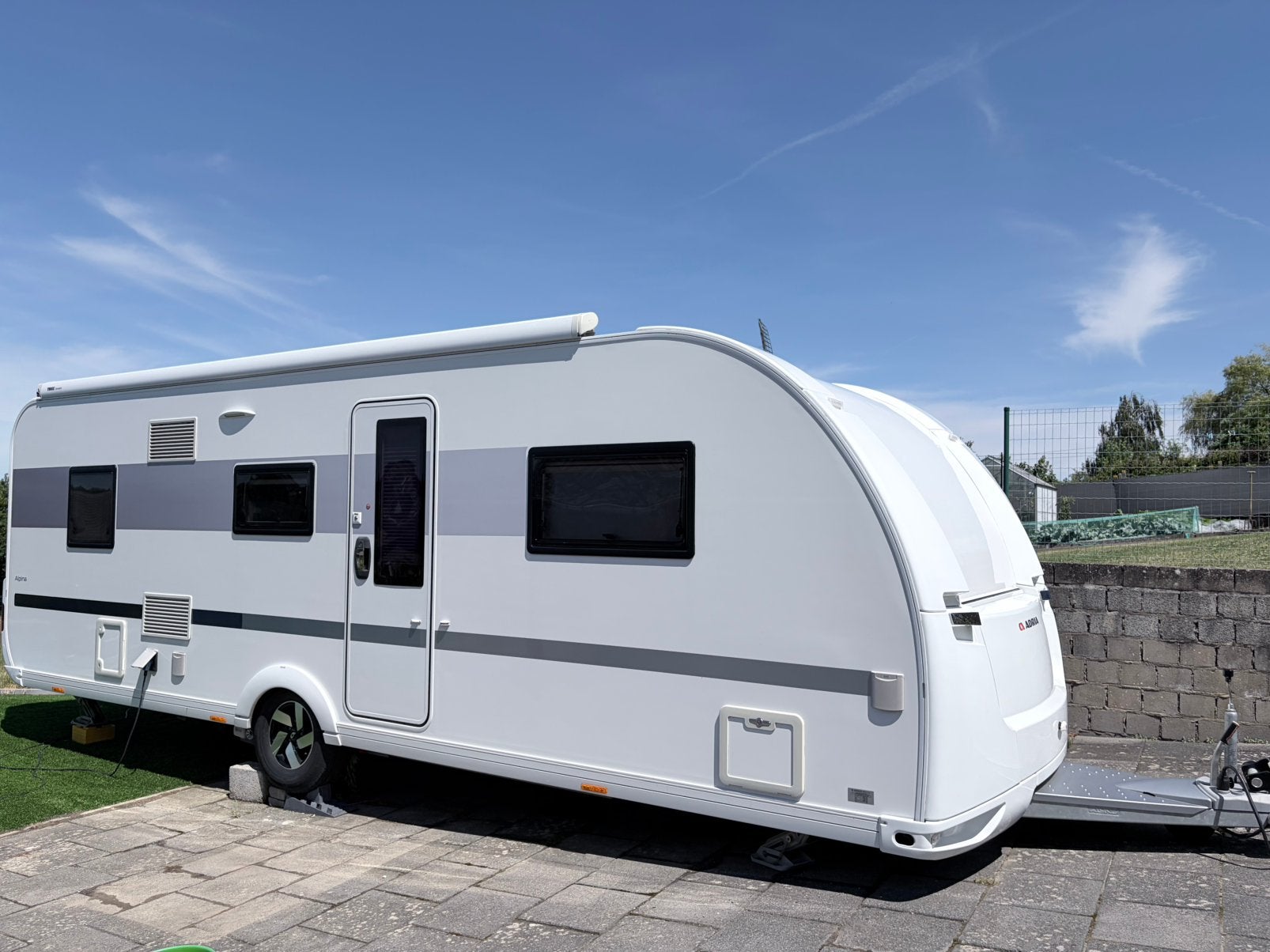 Adria Alpina 663 PT 2020 | Alde | queensbed | Stapelbedden, Disselslot, Particulier, Adria, Queensbed
