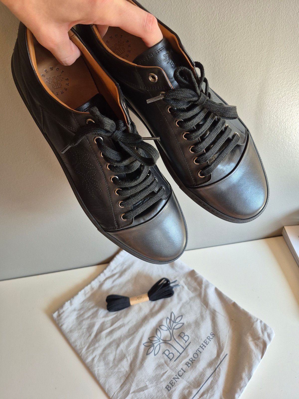 Baskets en cuir noirs Benci Brothers taille 45 neuves, Vêtements | Hommes, Chaussures, Baskets, Noir, Enlèvement ou Envoi
