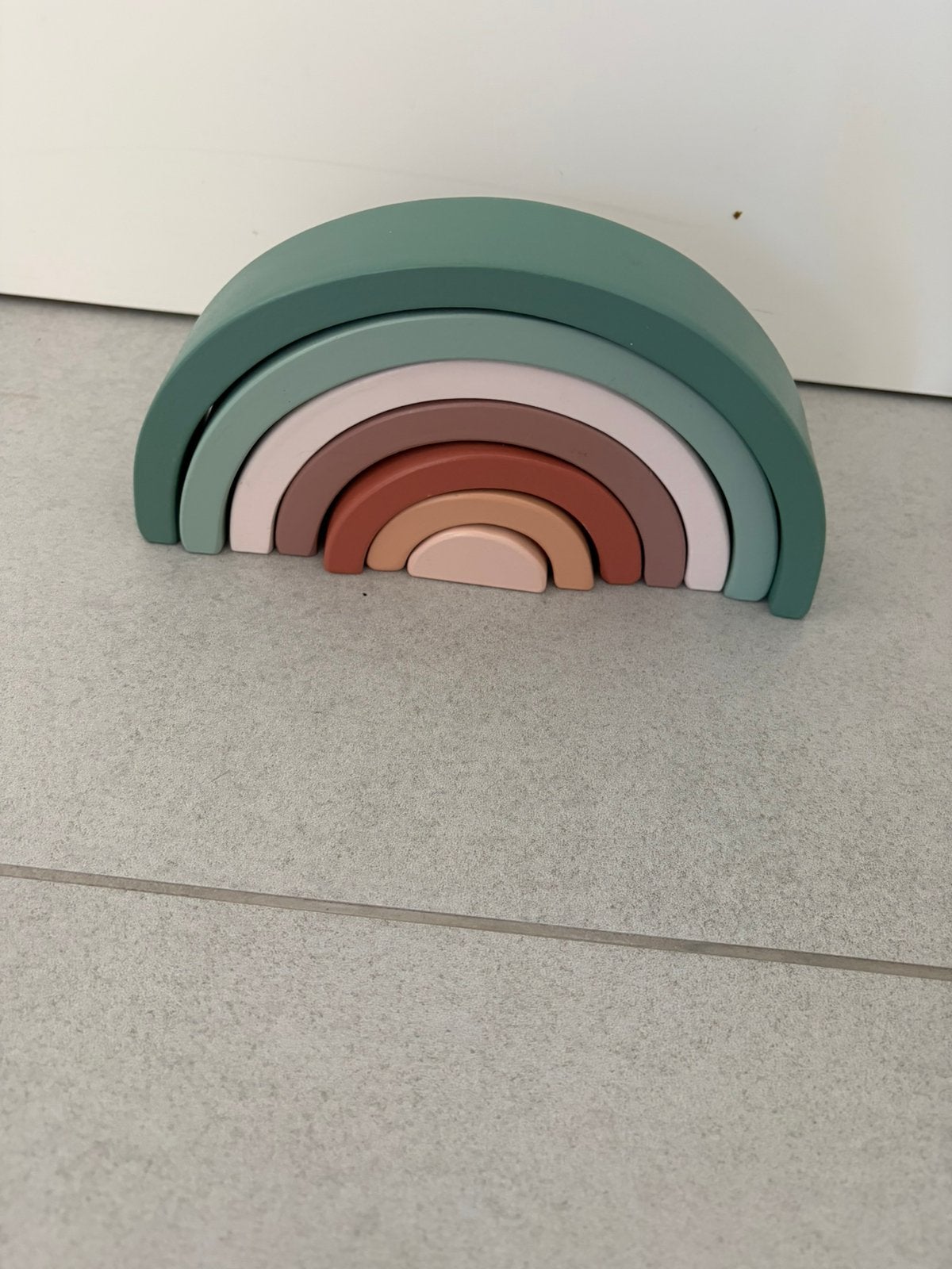 Houten regenboog baby, Ophalen of Verzenden, Zo goed als nieuw