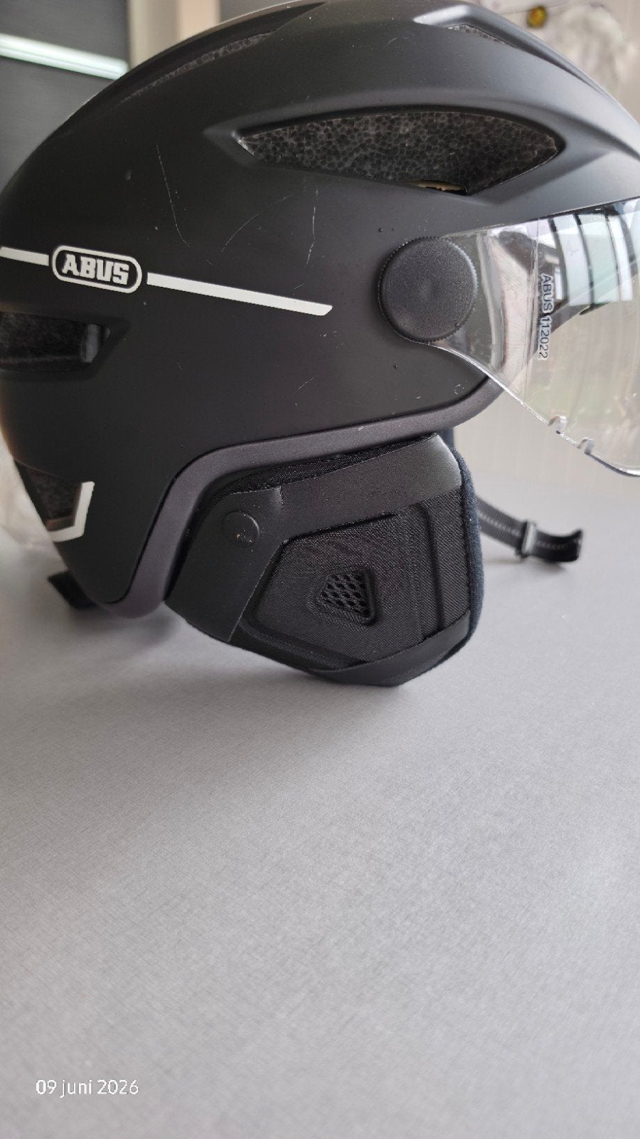 Abus fietshelm speedpedelec, Fietsen en Brommers, Brommerhelmen, Ophalen