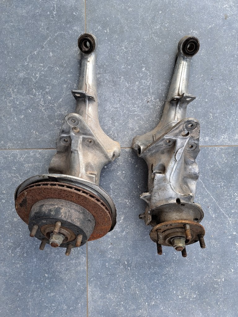 Porsche 944 - Paire de bras de suspension arrière, Auto-onderdelen, Ophalen, Gebruikt, Oldtimer onderdelen