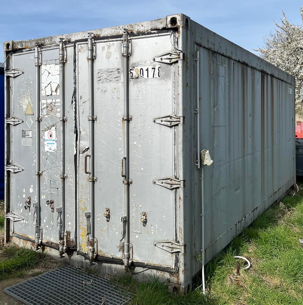Geisoleerde container, opslagcontainer, Doe-het-zelf en Bouw, Ophalen
