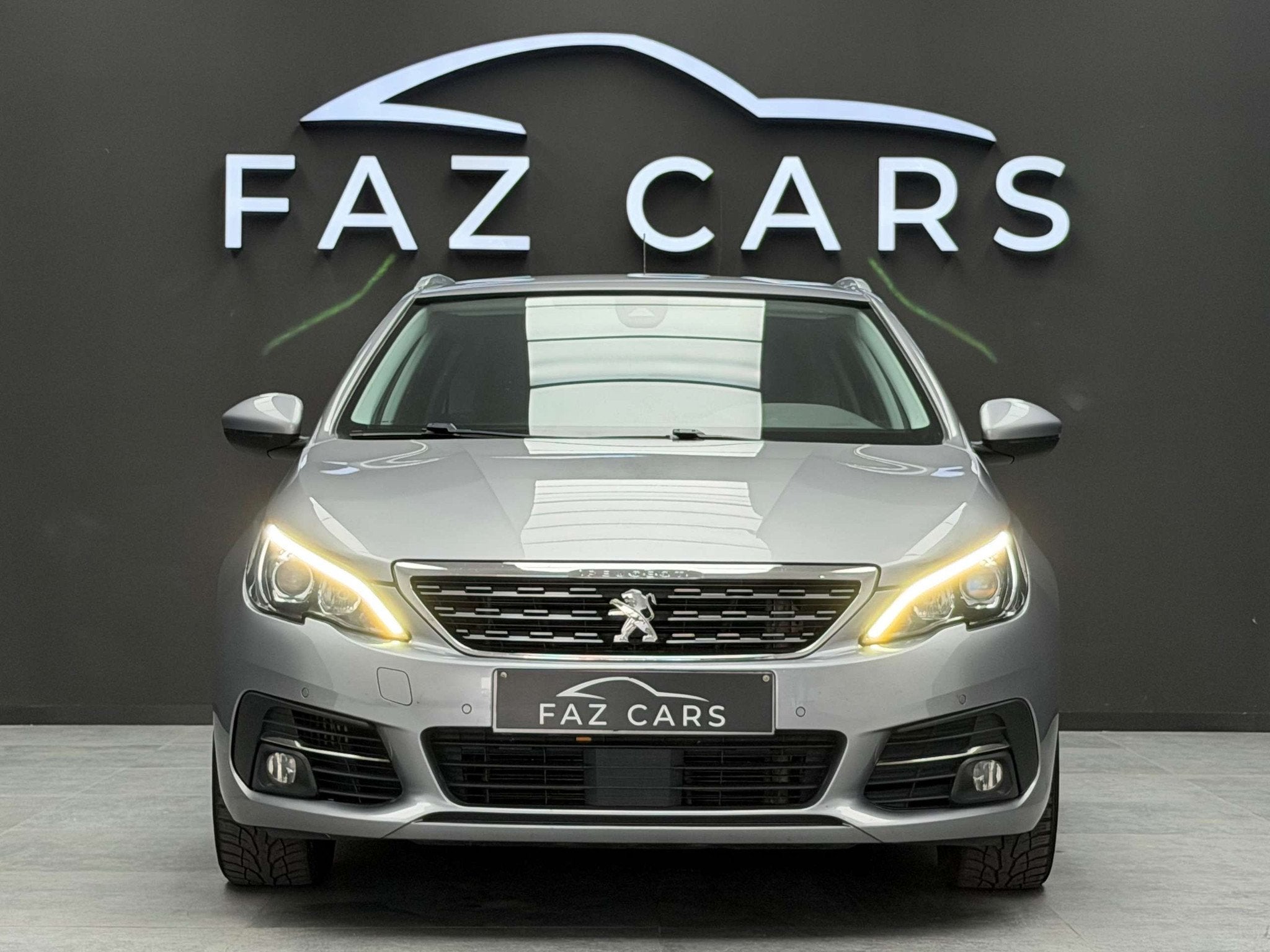 Peugeot 308 SW 1.2 PureTech Allure * 1ER PROP + GARANTIE *, Autos, Argent ou Gris, Achat, Euro 6, Entreprise