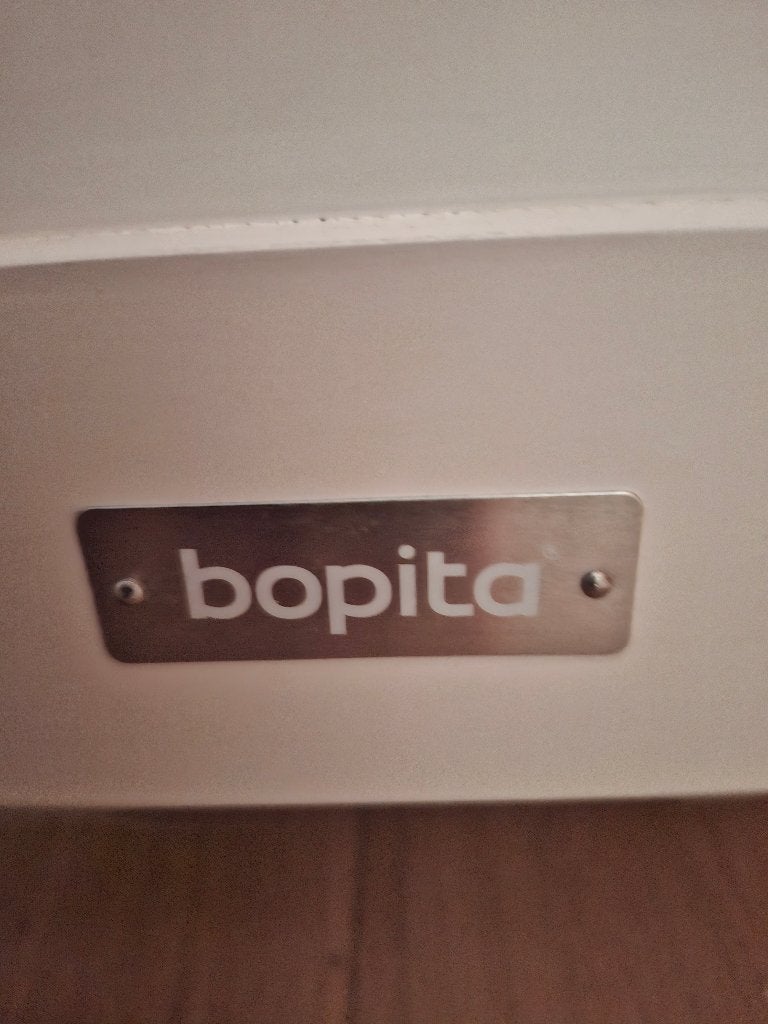 Wit babybed (merk Bopita) in 2 hoogtes verstelbaar, Ophalen, Zo goed als nieuw, Ledikant