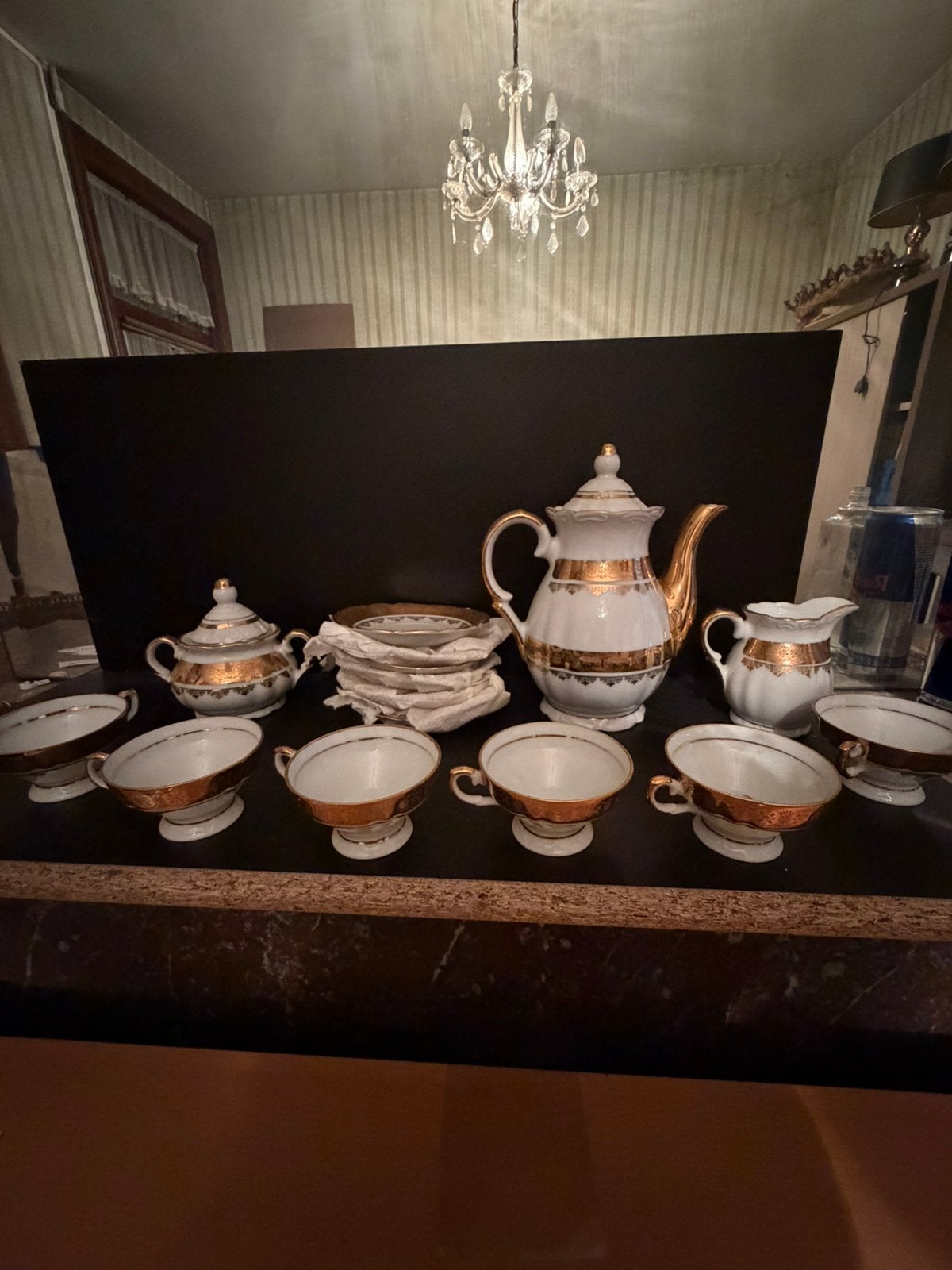 Service a cafe porcelaine, Enlèvement