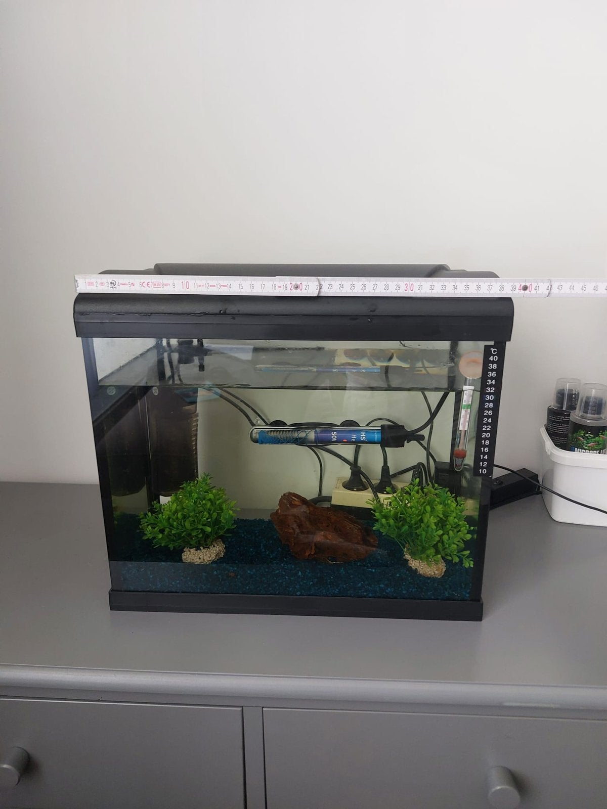 Aquarium avec pompe de filtration + meuble, Animaux & Accessoires, Enlèvement, Plantes incluses, Neuf, Meuble d'aquarium