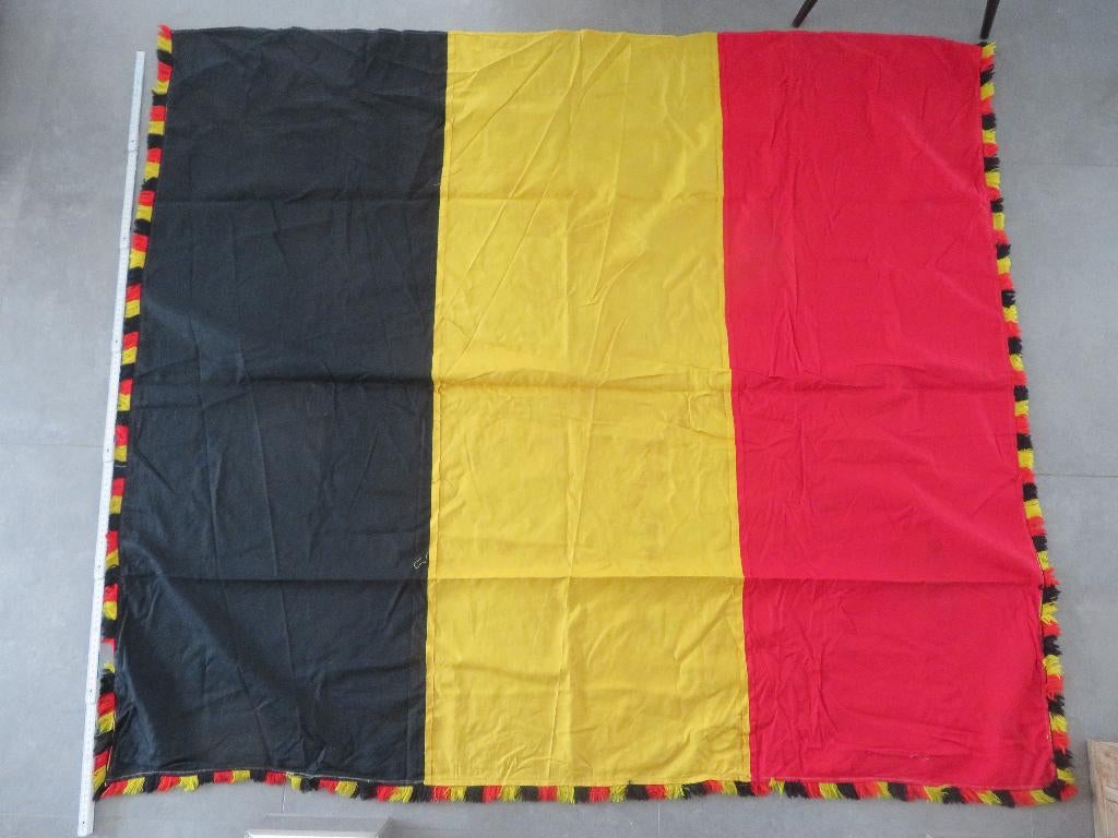antieke grote Belgische vlag, Divers, Drapeaux & Banderoles, Enlèvement ou Envoi, Comme neuf