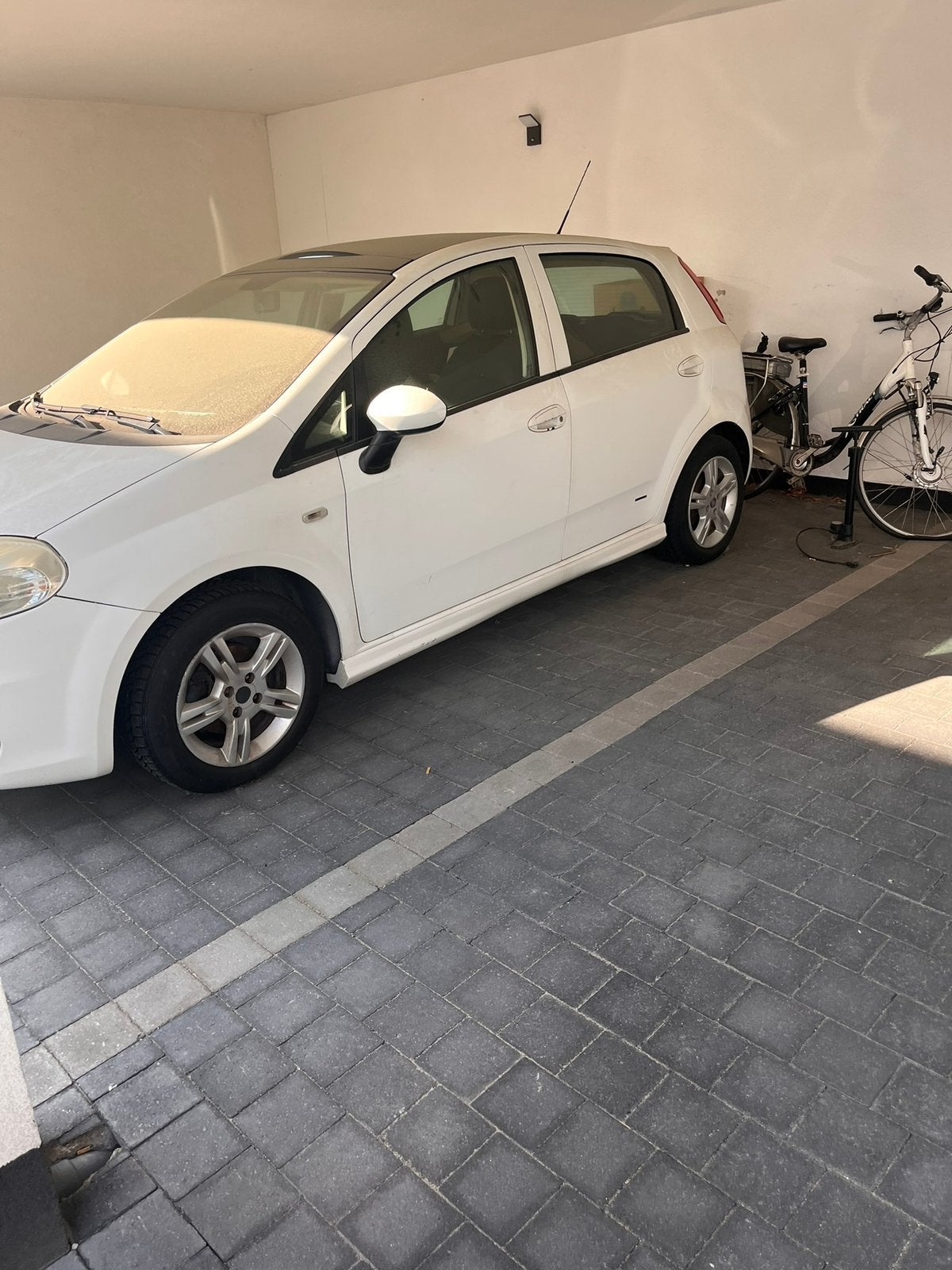 Fiat punto tekoop, Autos, Achat, Ordinateur de bord, Noir, 5 portes