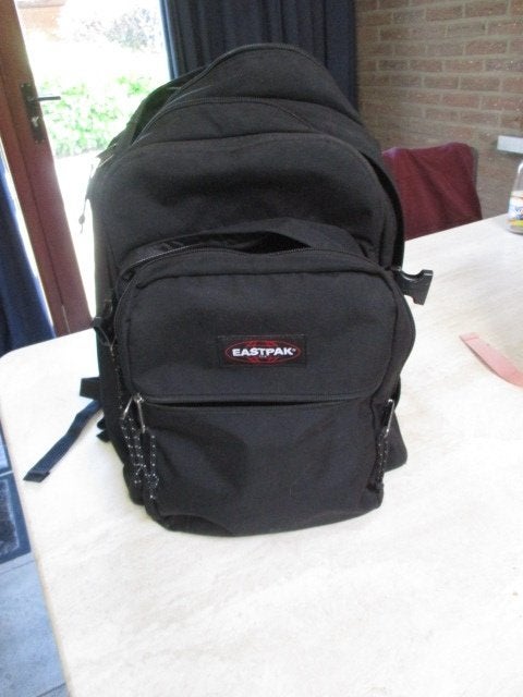 Rugzak Eastpak, Handtassen en Accessoires, Tassen | Rugtassen, 45 tot 60 cm, Gebruikt, Verzenden, 25 tot 40 cm