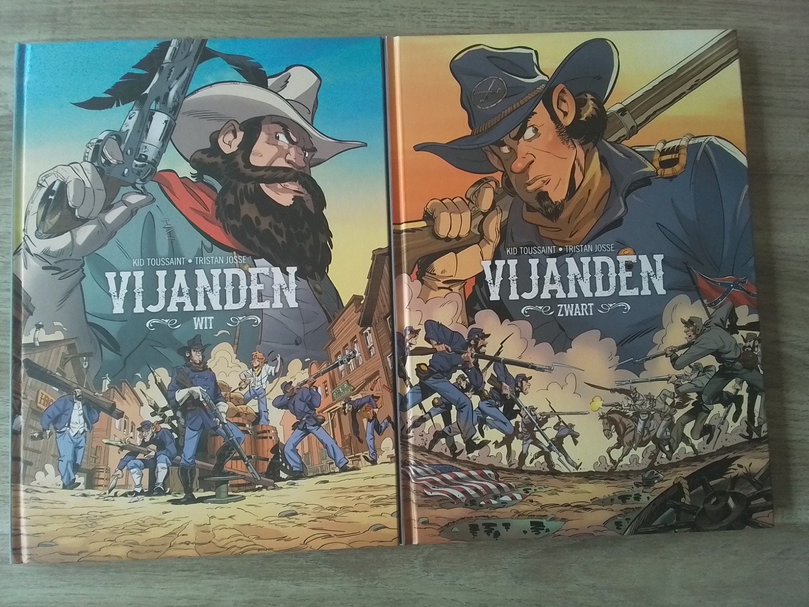 vijanden compleet 2  x hc, Boeken, Ophalen of Verzenden, Nieuw