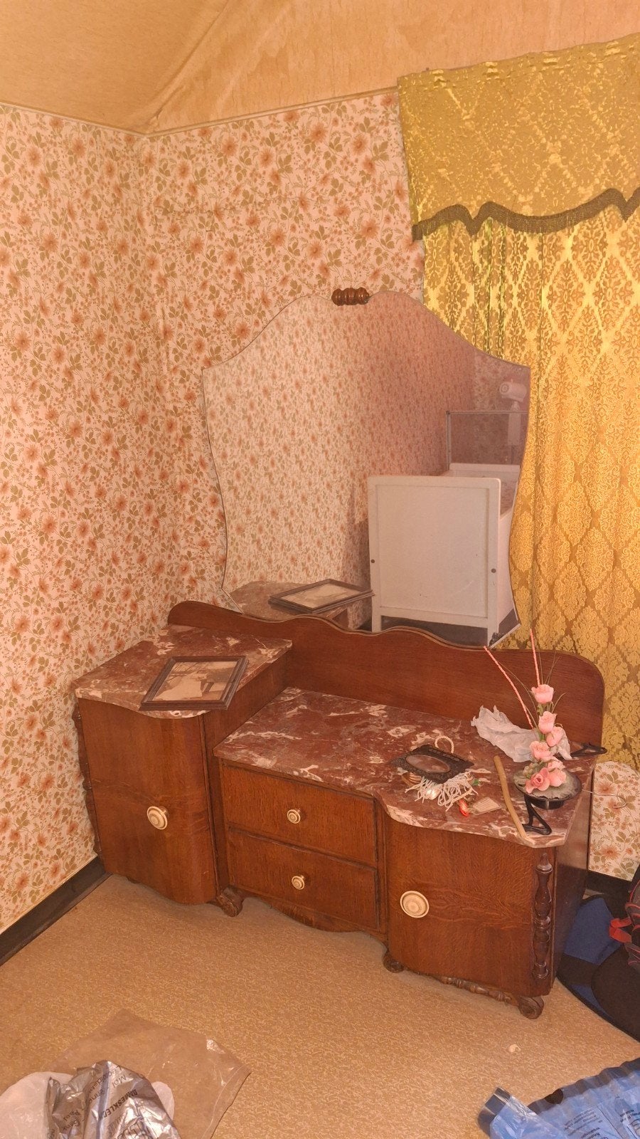 ancienne armoire en marbre avec miroir, Maison & Meubles, Enlèvement, Utilisé