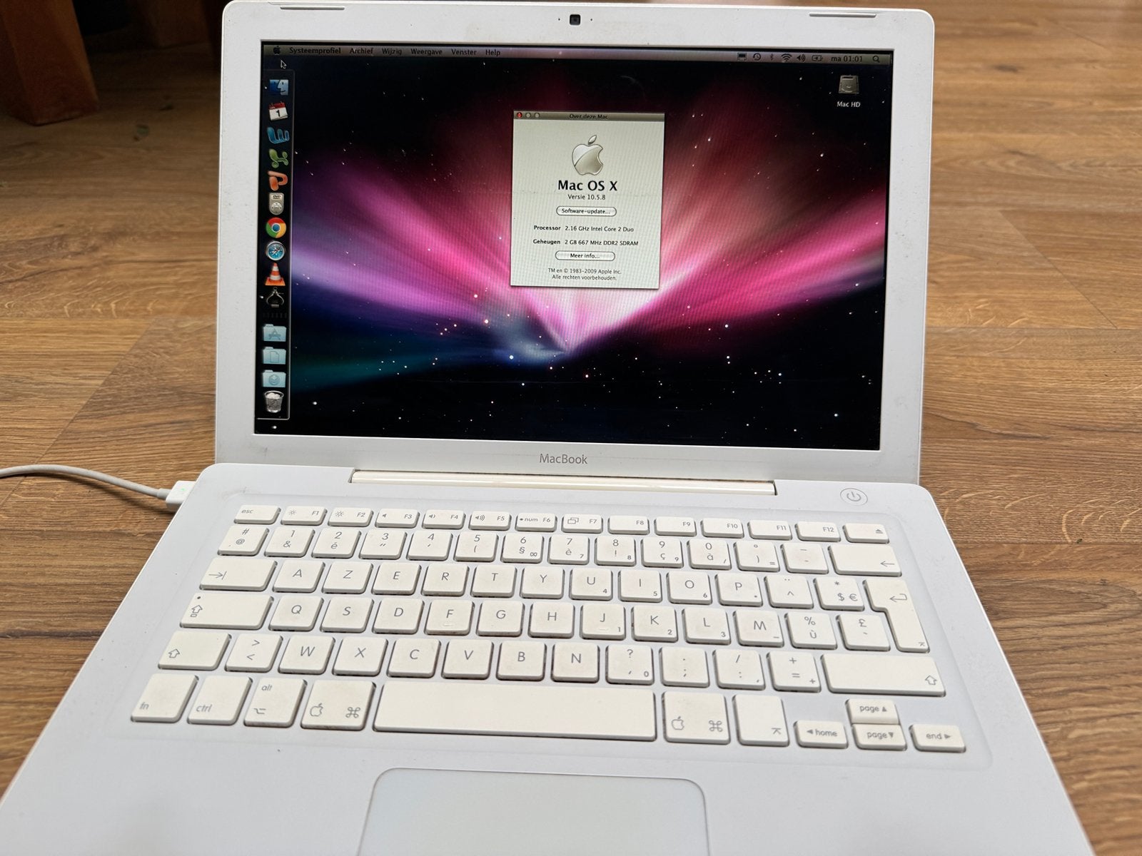Apple MacBook 13 inch – vintage model – werkt prima, 13 pouces, Moins de 4 GB, Utilisé, Azerty
