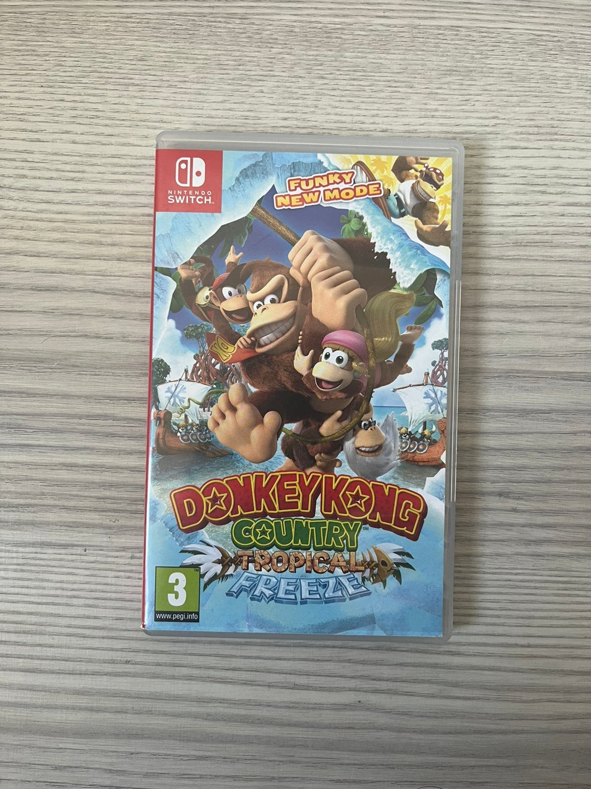 Donkey Kong Country Tropical Freeze Nintendo Switch, Games en Spelcomputers, Ophalen of Verzenden, Zo goed als nieuw