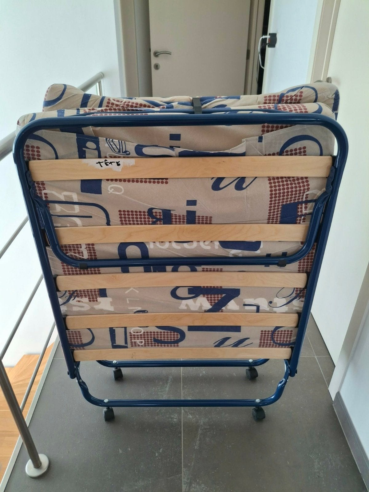 lit plant 1 personne avec matelas, Maison & Meubles, Enlèvement