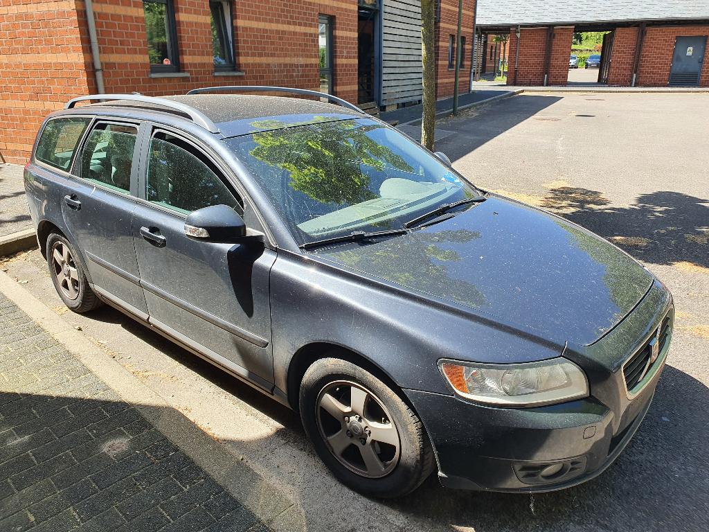 VOLVO V50, Autos, Volvo, Particulier, V50, ABS, Airbags, Air conditionné, Climatisation automatique, Bluetooth, Verrouillage central