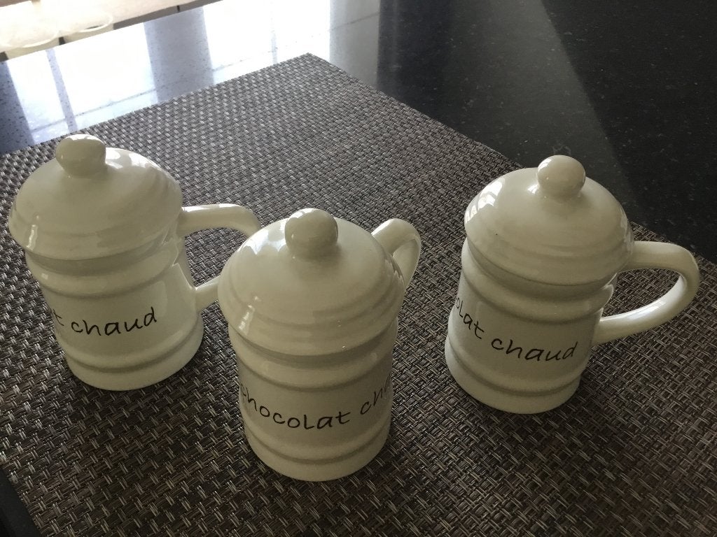 3 riviera maison tassen  Chocolat chaud, Huis en Inrichting, Keuken | Servies, Ophalen of Verzenden, Zo goed als nieuw, Aardewerk