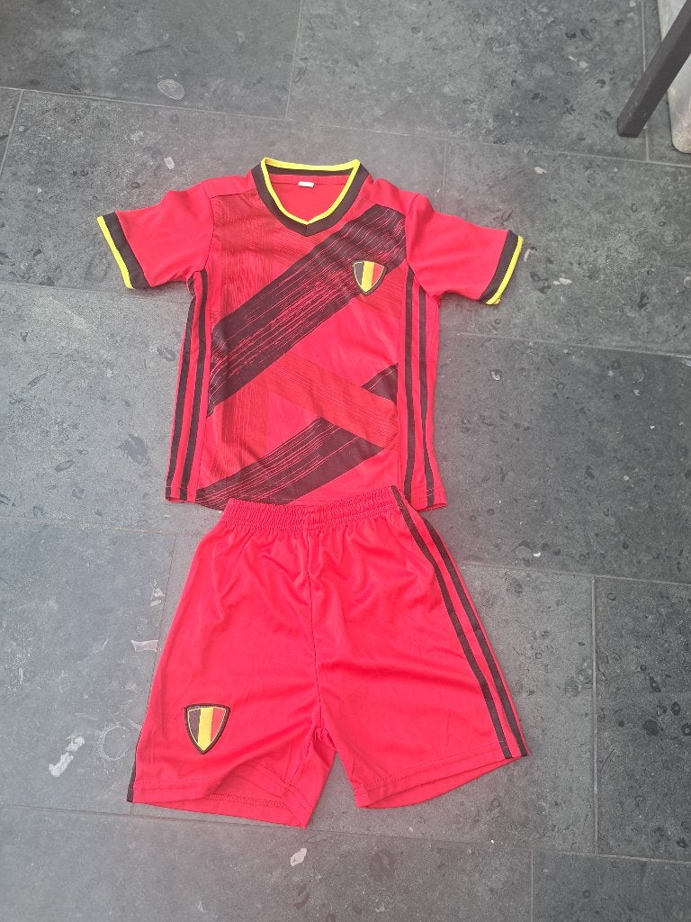 Voetbaltruitje België 6 jaar, Kinderen en Baby's, Kinderkleding | Maat 116, Ophalen, Zo goed als nieuw, Jongen of Meisje, Setje
