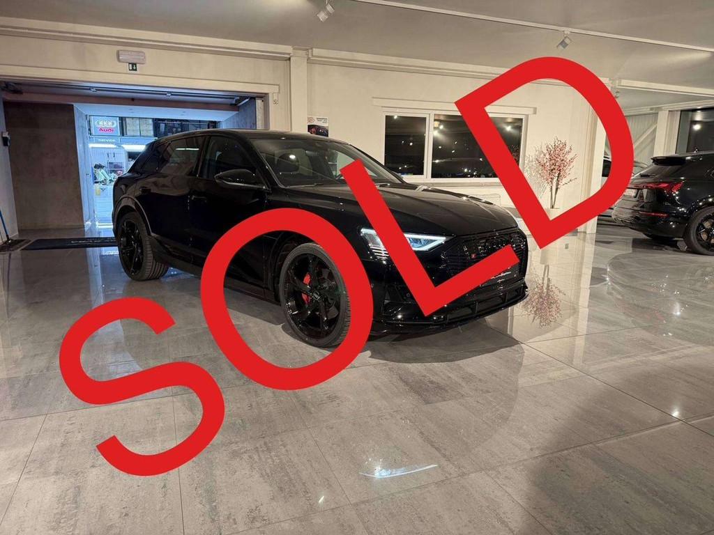 Audi Q8 e-tron SOLD BIJ GARAGE VRIENS YVES BV!, Autos, Audi, Phares entièrement LED, 5 portes, 5 places, Automatique